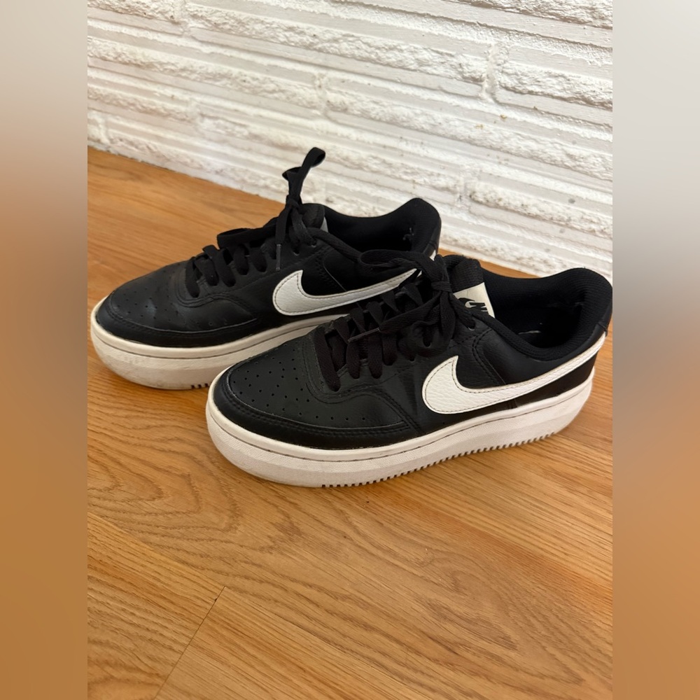Nike Black and White Athletic Shoes